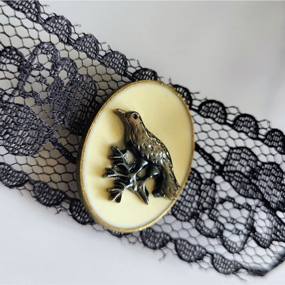 Black Lace Crow Cameo Choker – Gothic Bird Silhouette